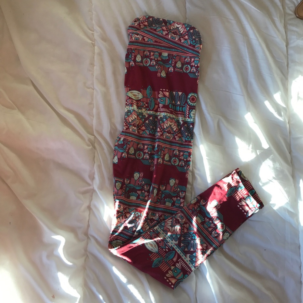 Tall and curvy LuLaRoe leggings